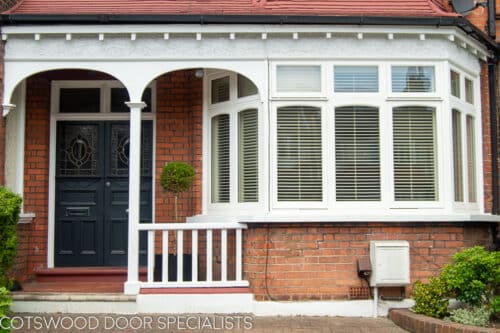 Edwardian bay windows. Edwardian london home with 3 casement bay windows in white painted wood. Window have decorative curved glass. Opening windows have locking system and are all fully double glazed. Ground floor bay window
